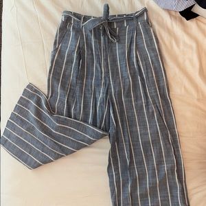 Blue linen, cropped pants